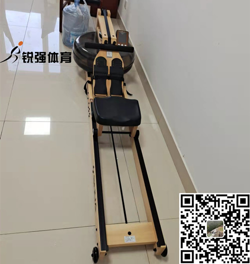 淄博某小区业主在v00008威尼斯选购的划船机